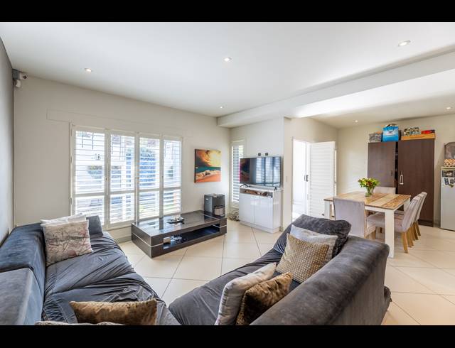 4 BEDROOM TOWNHOUSE FOR SALE IN RIVONIA